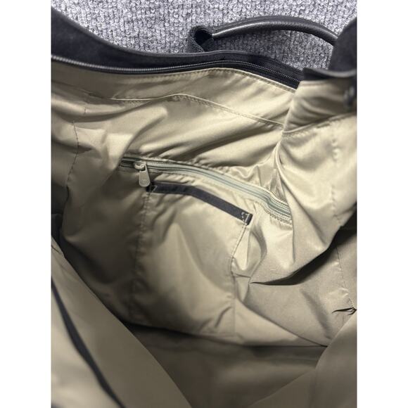 Bugaboo Changing Bag Black Camaleon Fox 16”x12” - Picture 9 of 15